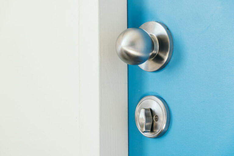 Can You Spray Paint Door Knobs The Ultimate Resource for Painters and Artists